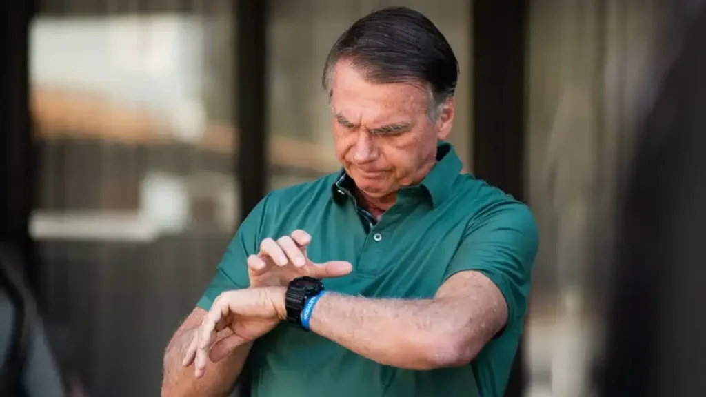 Boletim médico de Bolsonaro aponta piora e interrompe fisioterapia Boletim médico de Bolsonaro aponta piora e interrompe fisioterapia